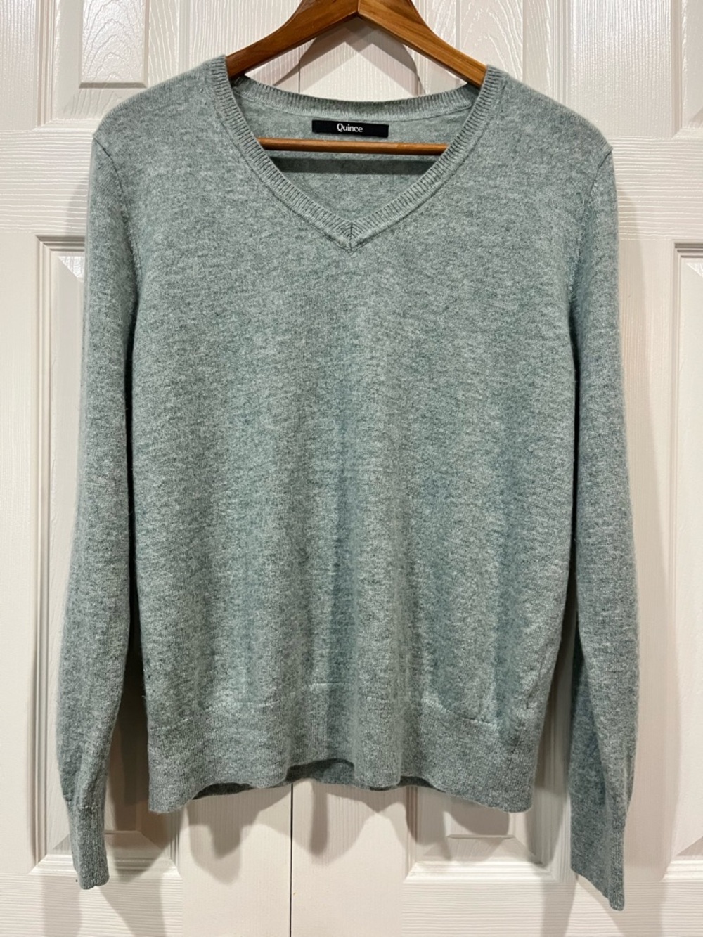 Quince Cashmere V-Neck Women’s Sweater Light Sage Green XL